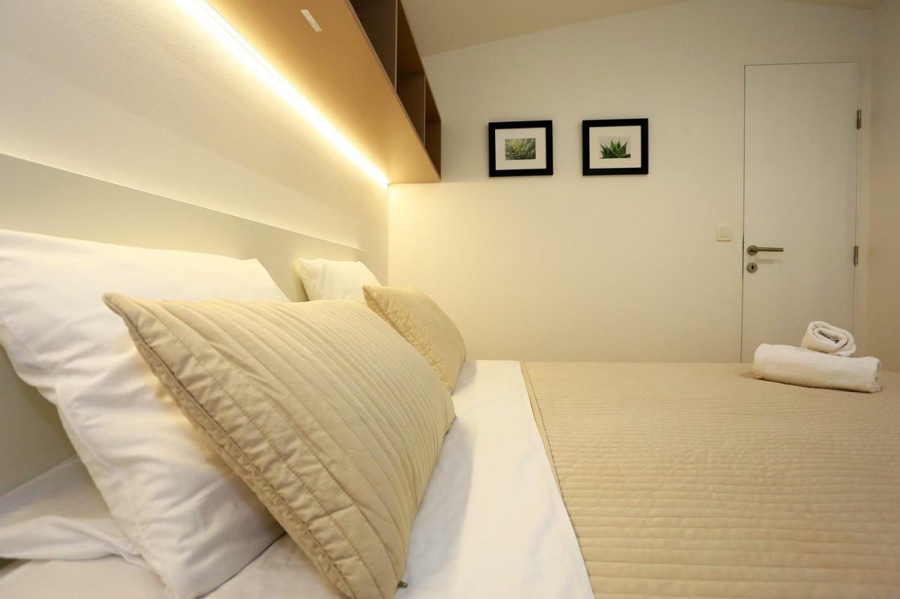 First Apartment زادار المظهر الخارجي الصورة